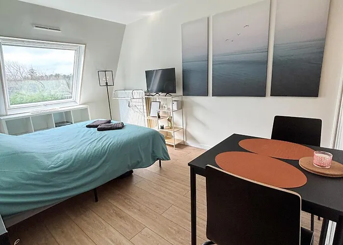 Moderne En Bord De Cabourg