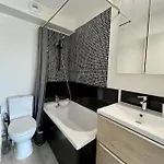 Moderne En Bord De * Cabourg